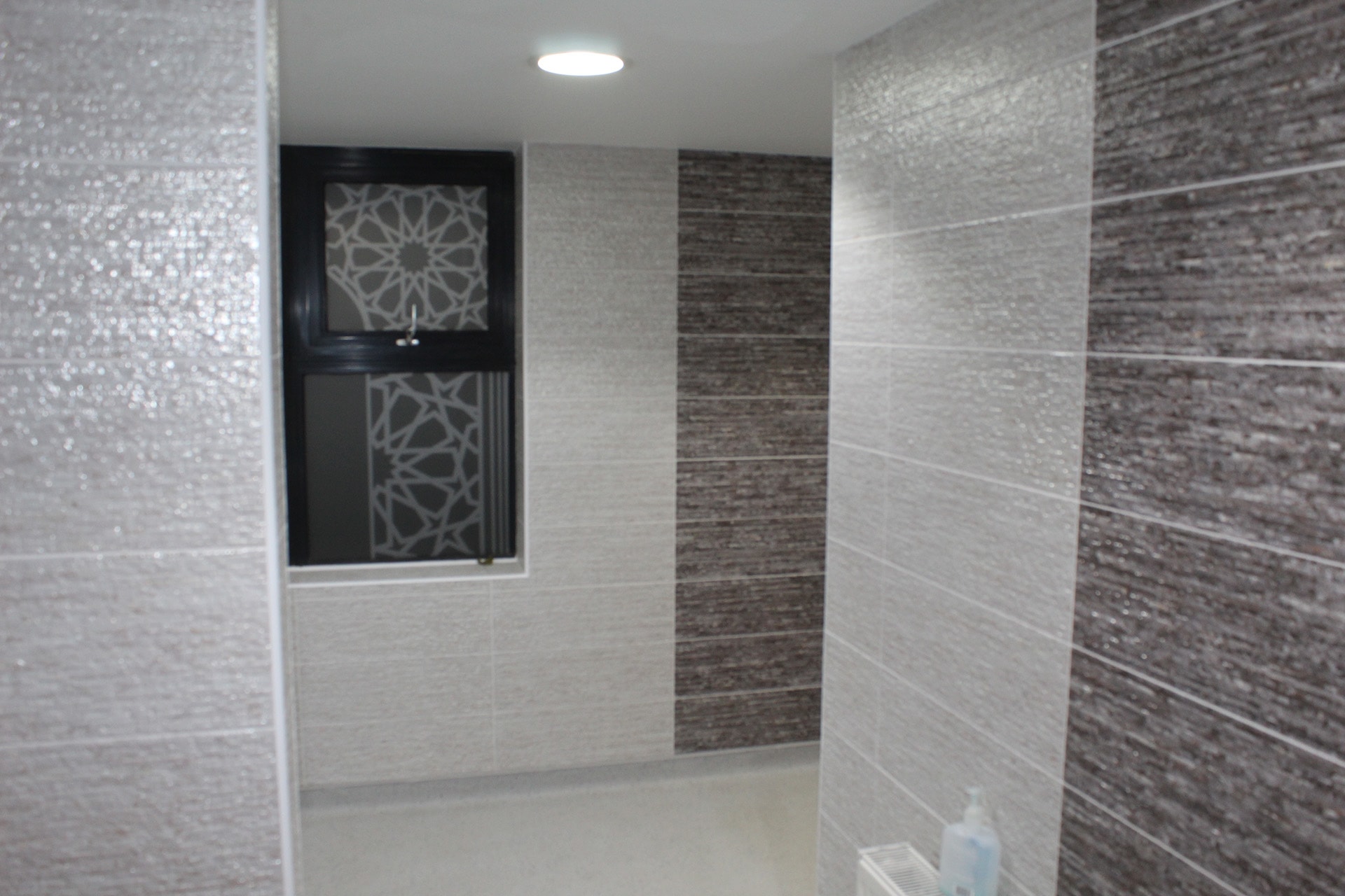 WOMEN’S FACILITIES: