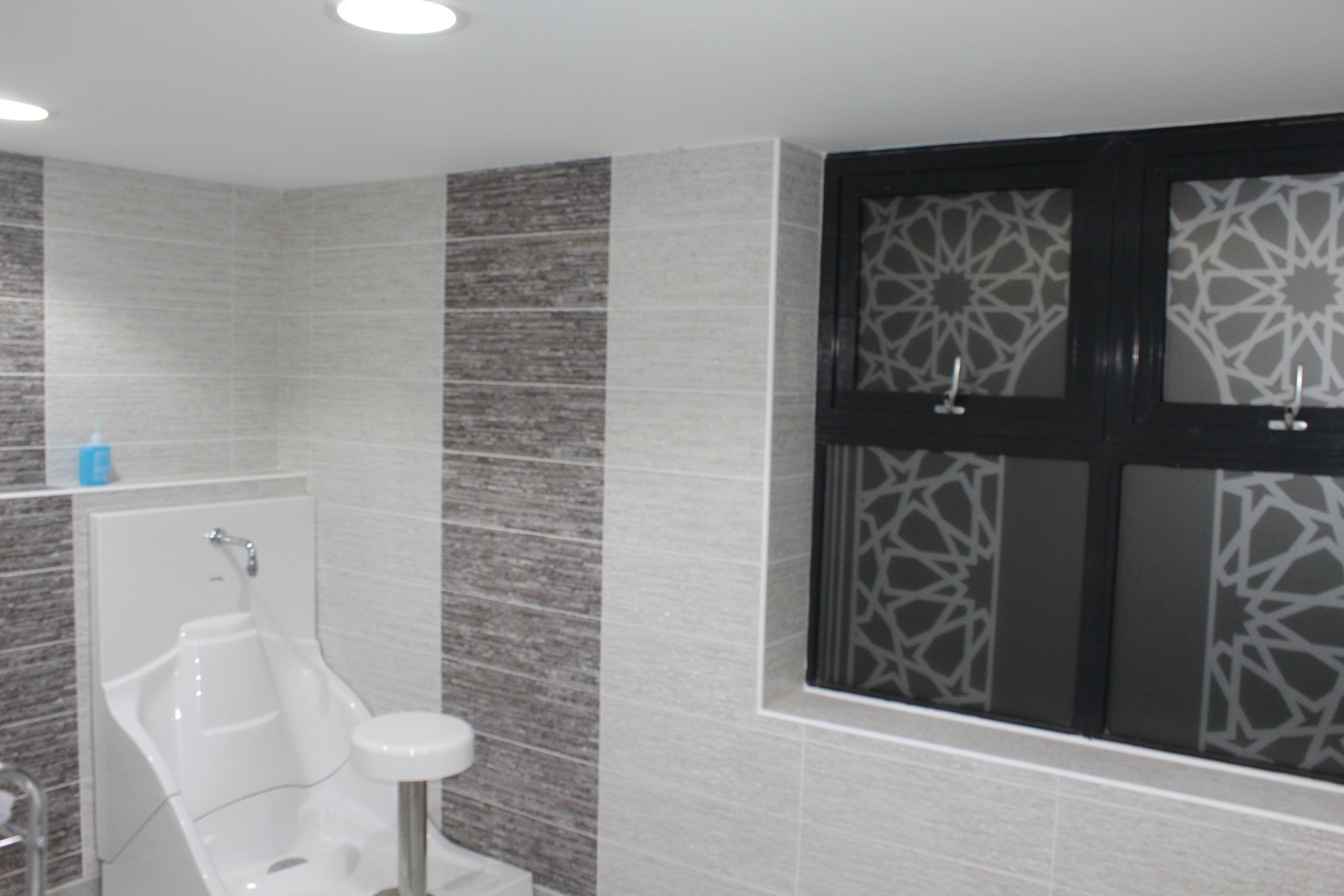 WOMEN’S FACILITIES: